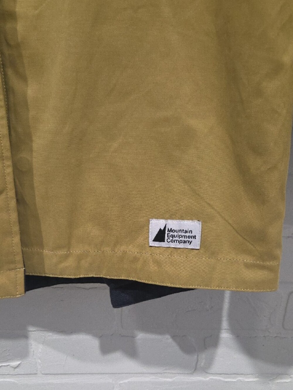 MEC Reversible Shacket - Picture 2 of 6
